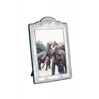 FR609   Victorian Style Photo Frame With Velvet Back 6cm x 9cm Sterling Silver Ari D Norman