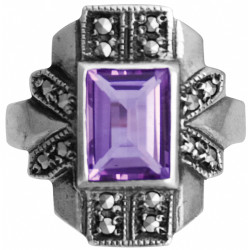 Elegant Ring Victorian Style 925 Sterling Silver English Hallmarks Set with Amethyst and Marcasite