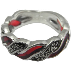 Elegant Ring Elizabethan Style 925 Sterling Silver English Hallmarks Set with Red Enamel and Marcasite